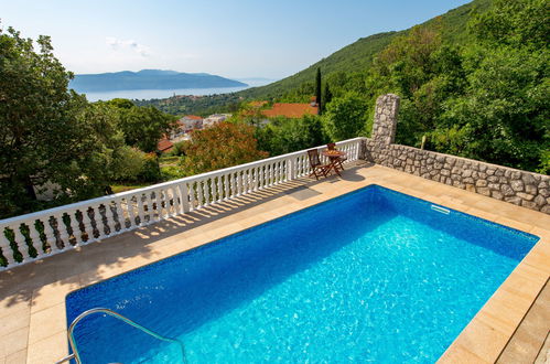 Foto 23 - Casa con 3 camere da letto a Mošćenička Draga con piscina e vista mare