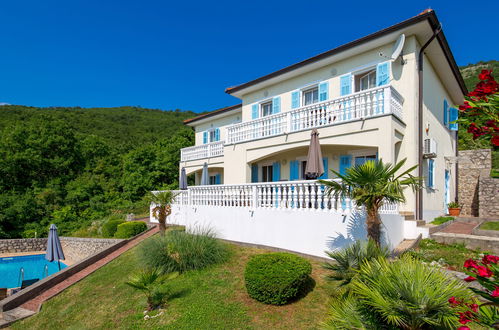 Foto 2 - Haus mit 3 Schlafzimmern in Mošćenička Draga mit schwimmbad und blick aufs meer