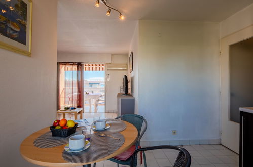 Photo 3 - 1 bedroom Apartment in Fréjus with terrace and sea view