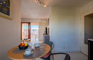 Foto 3 - Apartamento de 1 habitación en Fréjus con terraza y vistas al mar