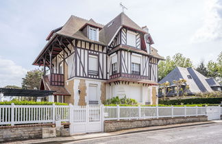 Foto 3 - Apartamento de 1 quarto em Cabourg com jardim e vistas do mar