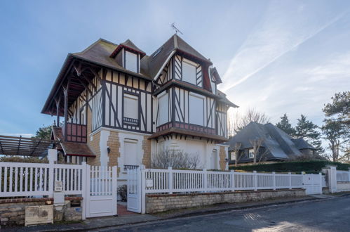 Photo 21 - 1 bedroom Apartment in Cabourg with garden and sea view