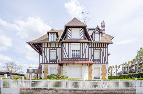 Photo 20 - 1 bedroom Apartment in Cabourg with garden and sea view