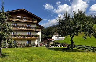 Photo 1 - 2 bedroom Apartment in Hart im Zillertal with garden and terrace