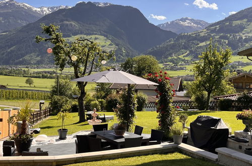 Foto 2 - Apartamento de 2 quartos em Hart im Zillertal com jardim e terraço