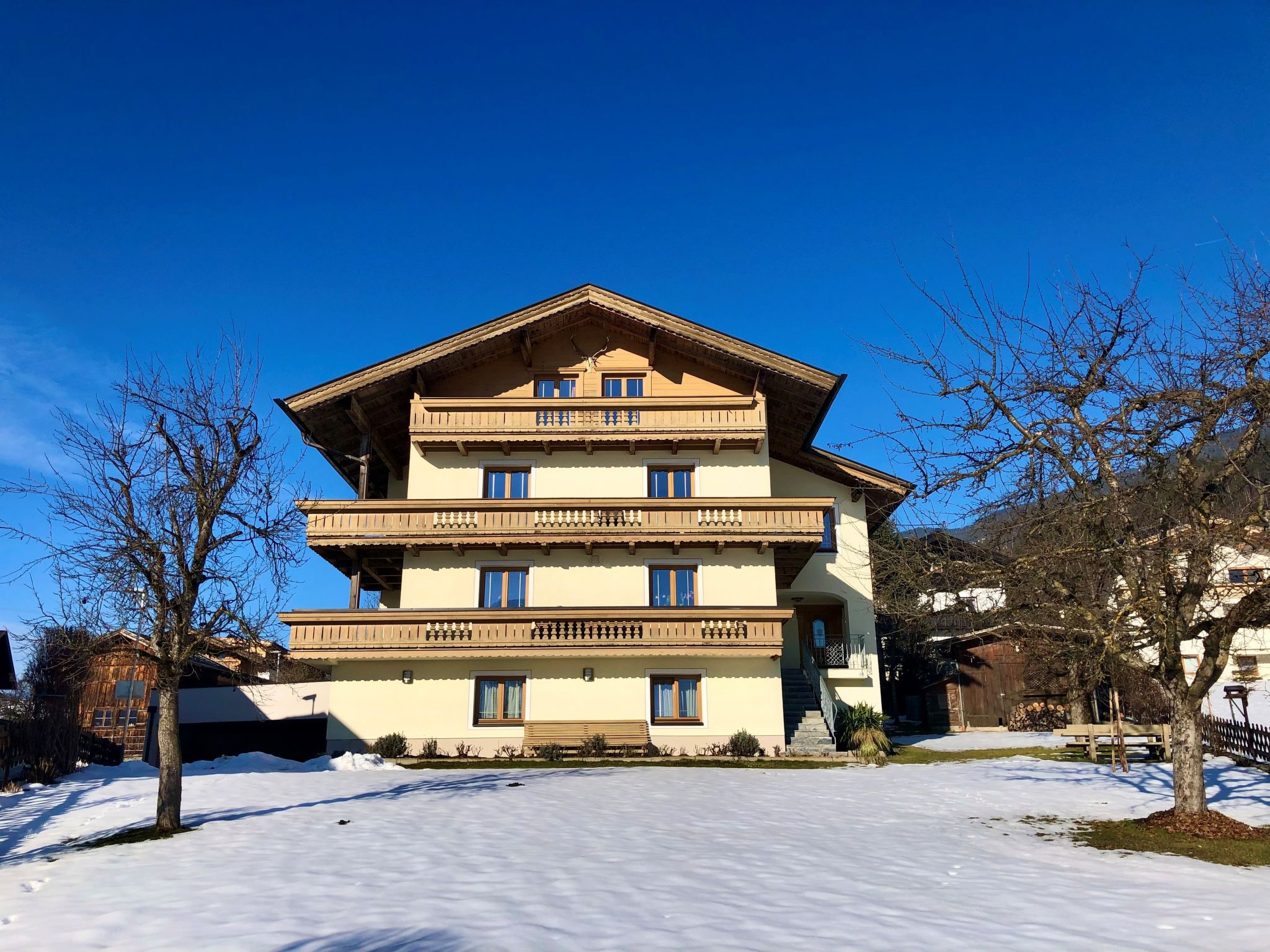 Foto 15 - Appartamento con 2 camere da letto a Hart im Zillertal con giardino e vista sulle montagne