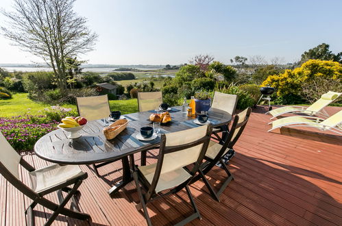 Foto 1 - Haus mit 5 Schlafzimmern in Plounéour-Brignogan-plages mit terrasse und blick aufs meer