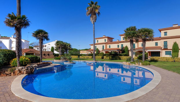 Apartamento de 3 quartos em Pals com piscina e jardim - Foto 4