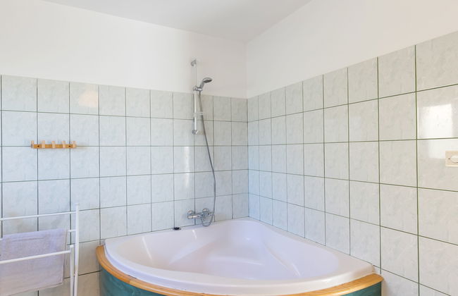 Casa de 4 quartos em Cléder com jardim e terraço - Foto 10