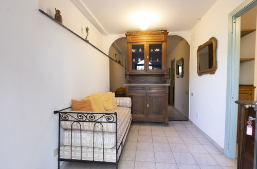 Photo 11 - 2 bedroom Apartment in Imperia with swimming pool and garden