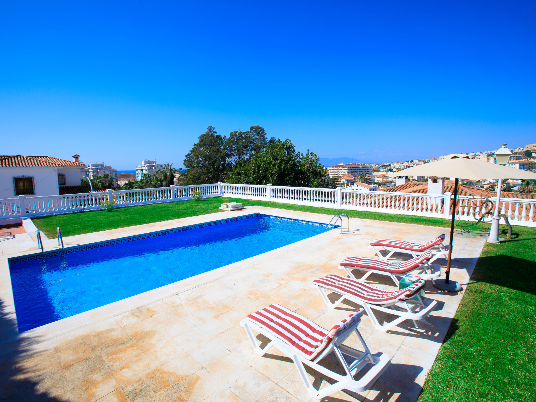 Photo 20 - Maison de 4 chambres à Rincón de la Victoria avec piscine privée et vues à la mer