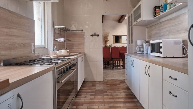 Casa de 4 quartos em Sigonce com piscina e jardim - Foto 3