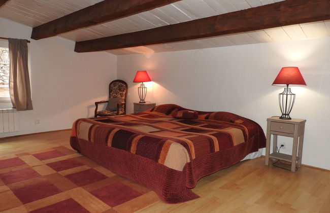 Casa de 4 quartos em Sigonce com piscina e jardim - Foto 10
