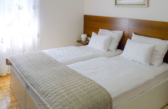 Casa de 5 quartos em Stari Grad com piscina privada e terraço - Foto 12