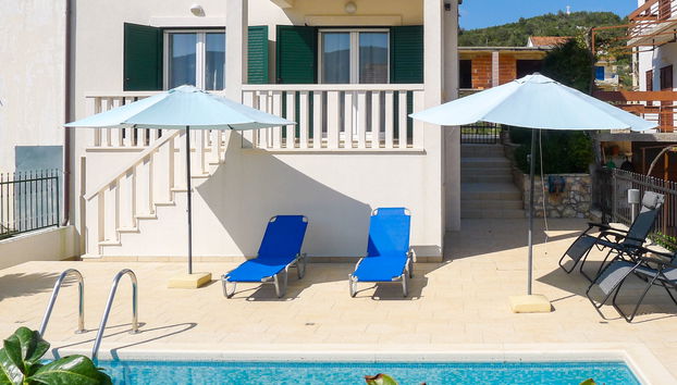 Casa de 5 quartos em Stari Grad com piscina privada e terraço - Foto 2