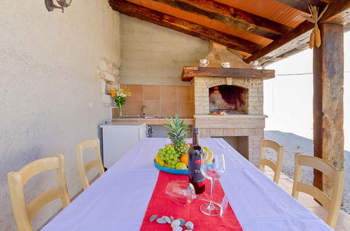 Foto 20 - Casa de 3 quartos em Žminj com piscina privada e jardim