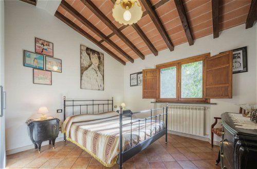 Foto 12 - Haus mit 1 Schlafzimmer in Lucca mit garten