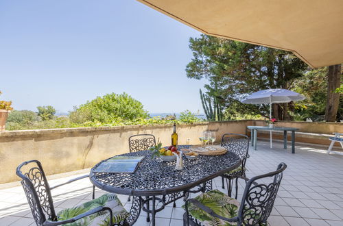 Foto 1 - Apartamento de 2 quartos em Santa Flavia com jardim e terraço