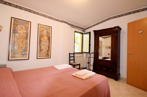 Photo 29 - 4 bedroom House in Siracusa with garden and sea view