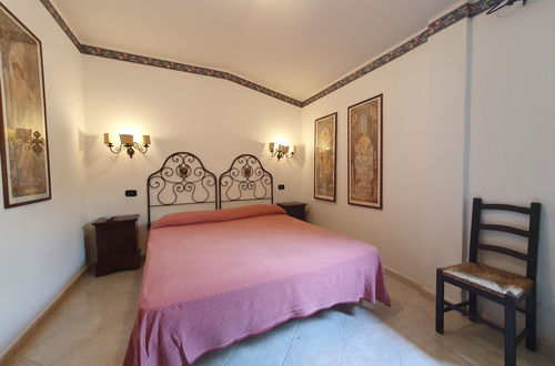 Photo 33 - 4 bedroom House in Siracusa with garden