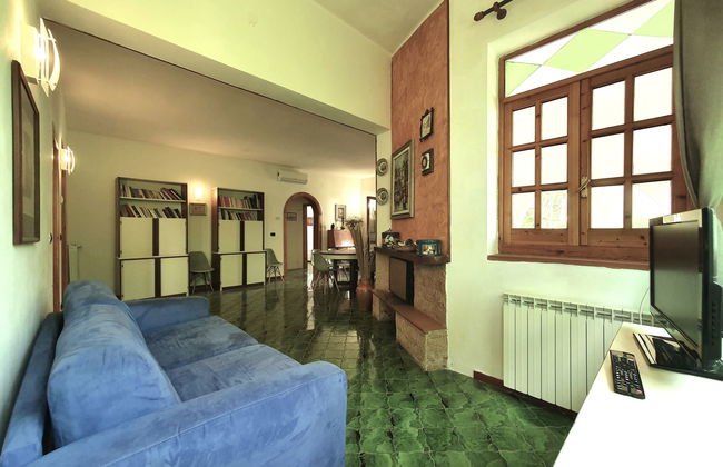 Casa de 6 quartos em Siracusa com jardim - Foto 9