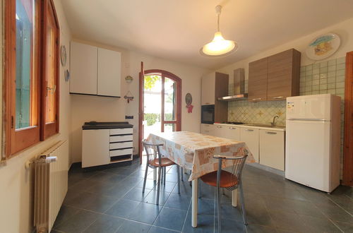 Photo 10 - 4 bedroom House in Siracusa with garden