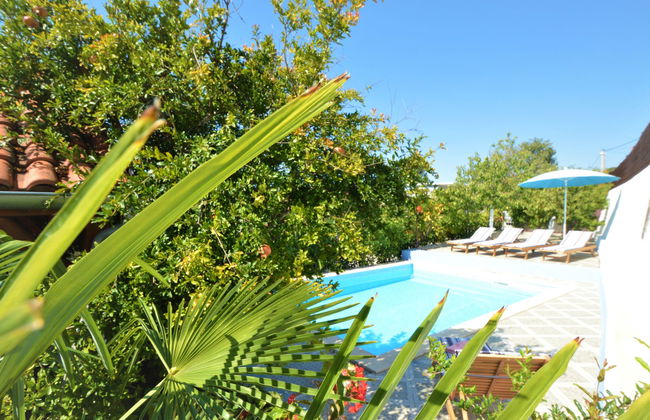 Apartamento de 4 quartos em Bilice com piscina privada e jardim - Foto 23