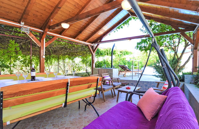 Apartamento de 4 quartos em Bilice com piscina privada e jardim - Foto 22