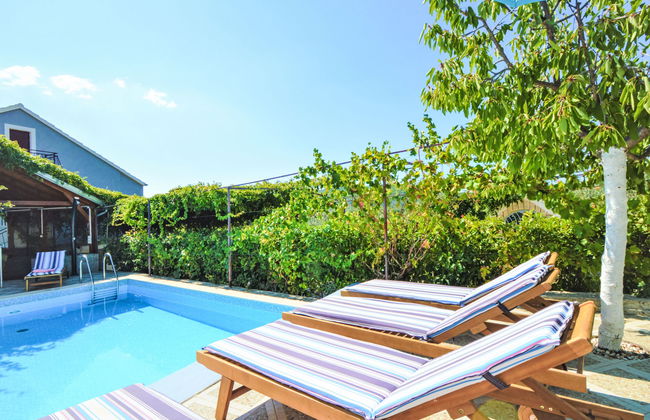 Apartamento de 4 quartos em Bilice com piscina privada e jardim - Foto 19