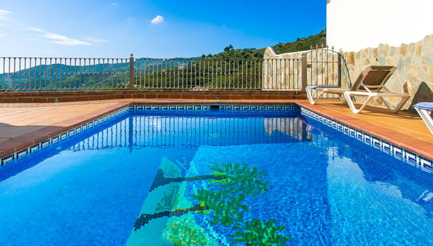 3 bedroom House in Frigiliana with private pool and garden - Photo 2