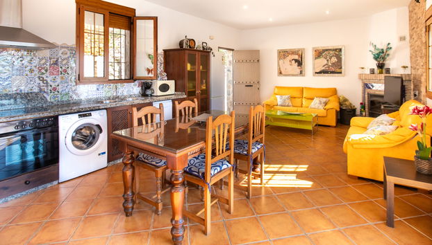 3 bedroom House in Frigiliana with private pool and garden - Photo 5