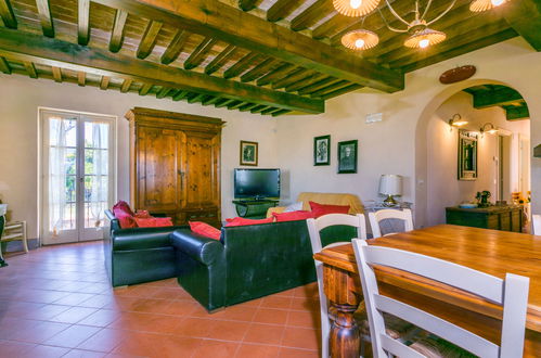 Photo 14 - 6 bedroom House in Santa Luce with private pool and garden