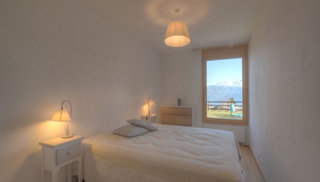 2 bedroom Apartment in Ayent with terrace - Photo 2