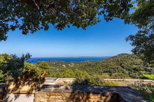 Photo 21 - Maison de 3 chambres à Bormes-les-Mimosas avec terrasse et vues à la mer