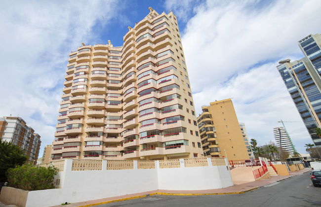 2 bedroom Apartment in Calp with swimming pool and terrace - Photo 9