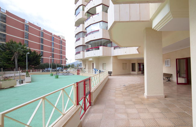 2 bedroom Apartment in Calp with swimming pool and terrace - Photo 10