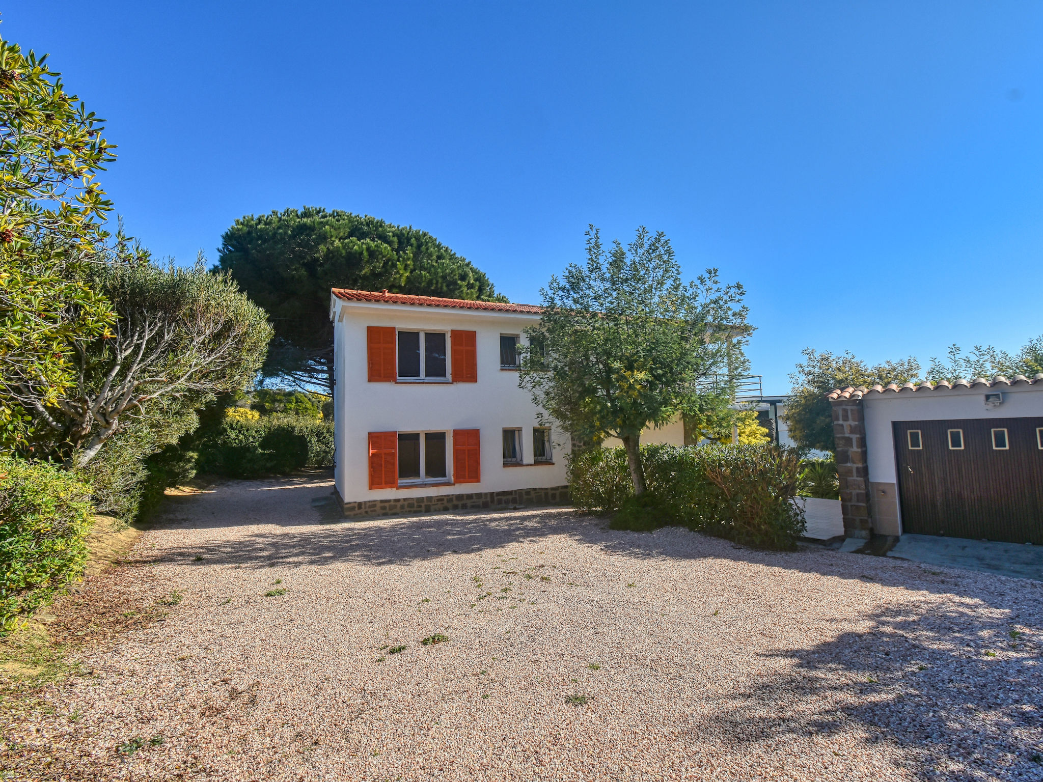 Foto 14 - Appartamento con 2 camere da letto a Roquebrune-sur-Argens con vista mare