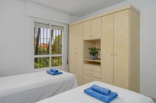 Foto 13 - Appartamento con 2 camere da letto a Marbella con piscina e vista mare
