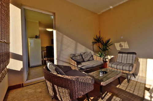 Photo 10 - 2 bedroom Apartment in Rab with swimming pool and terrace