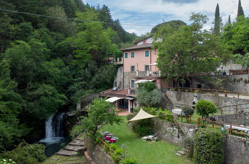 Foto 1 - Apartamento de 1 quarto em Loro Ciuffenna com piscina e jardim