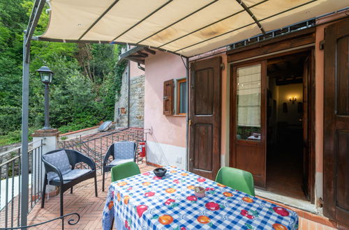 Foto 8 - Apartamento de 1 quarto em Loro Ciuffenna com piscina e jardim