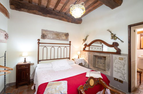 Foto 19 - Apartamento de 1 quarto em Loro Ciuffenna com piscina e jardim