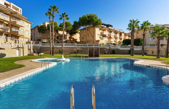4 bedroom Apartment in Guardamar del Segura with swimming pool and terrace - Photo 18