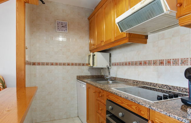 4 bedroom Apartment in Guardamar del Segura with swimming pool and terrace - Photo 3