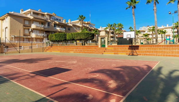 Apartamento de 4 quartos em Guardamar del Segura com piscina e terraço - Foto 2