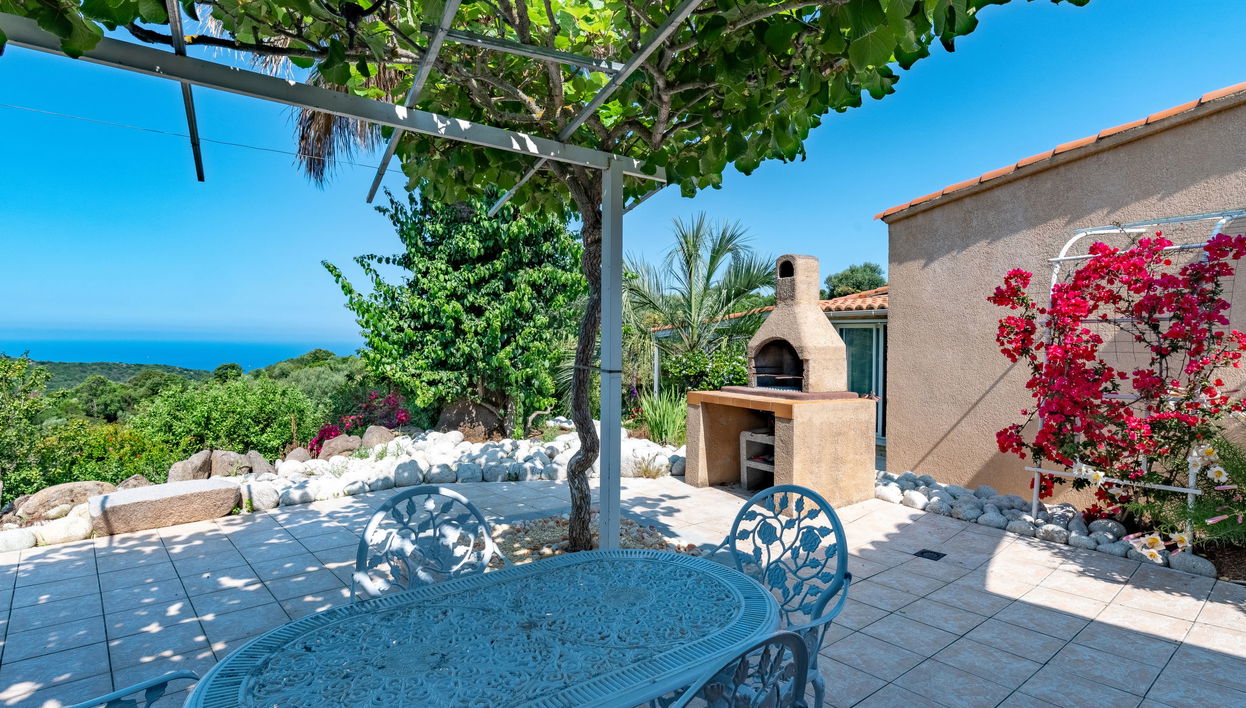 Haus mit 2 Schlafzimmern in Coti-Chiavari mit schwimmbad und garten - Foto 1
