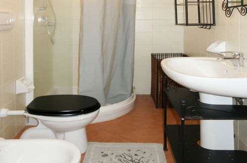 Foto 12 - Appartamento con 2 camere da letto a Diano Castello con piscina privata e terrazza