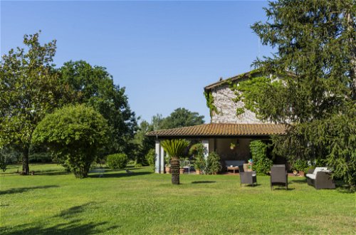 Foto 44 - Casa de 4 habitaciones en Carbognano con piscina privada y jardín