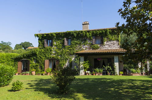 Photo 1 - Maison de 4 chambres à Carbognano avec piscine privée et jardin