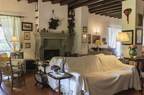 Foto 9 - Haus mit 4 Schlafzimmern in Carbognano mit privater pool und garten